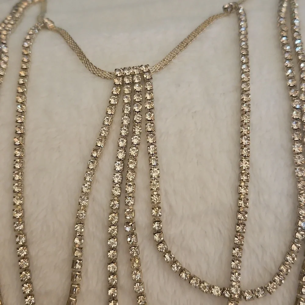 3/$30 Silver Rhinestone Layered Festoon Semi-elastic Body Thigh Festival Chain